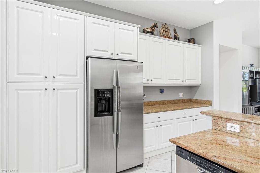 3695 Montreux LN 202