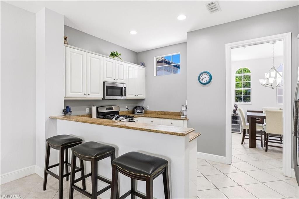 3695 Montreux LN 202