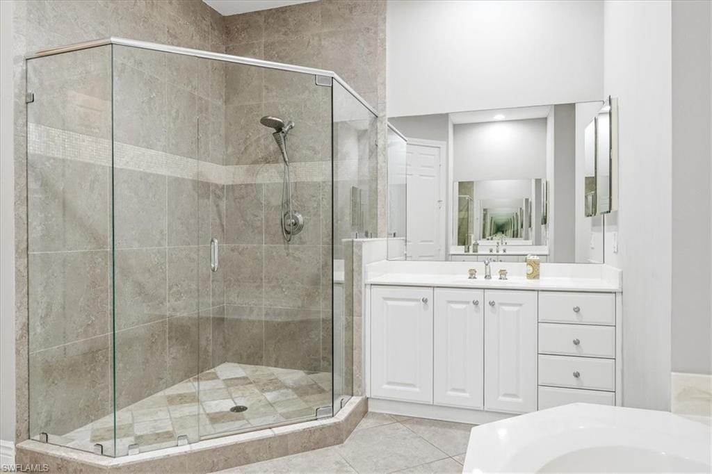 3695 Montreux LN 202