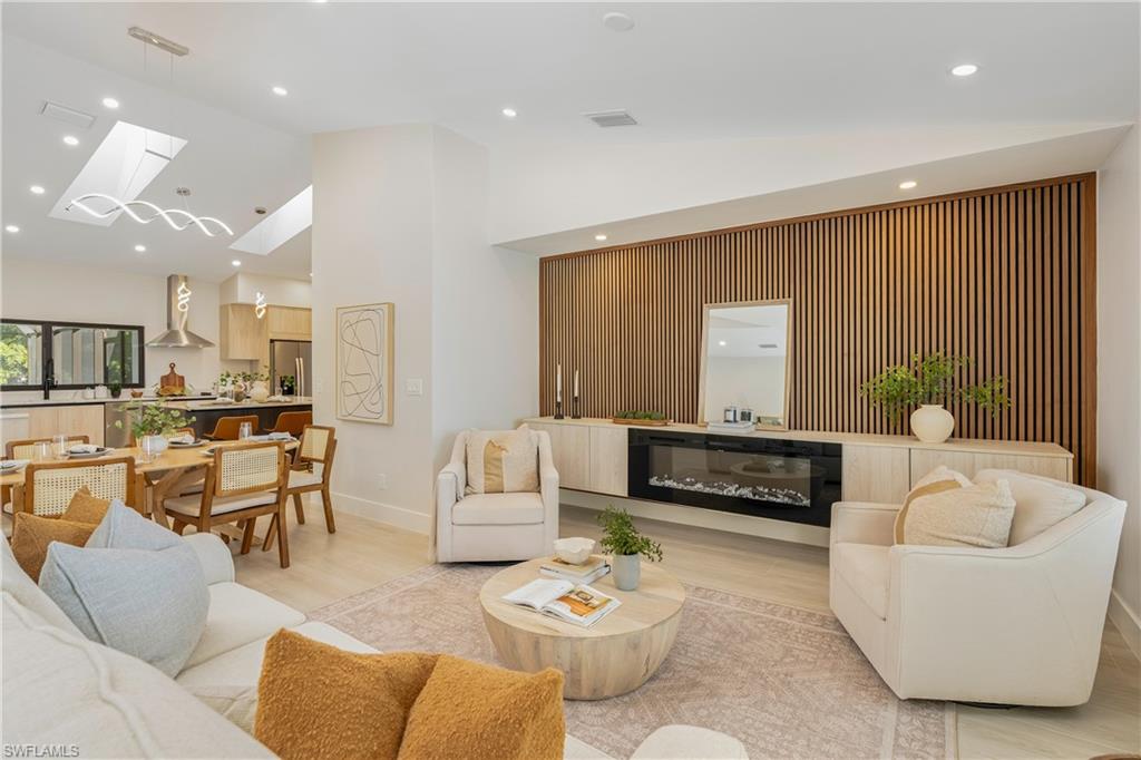 5105 Berkeley DR