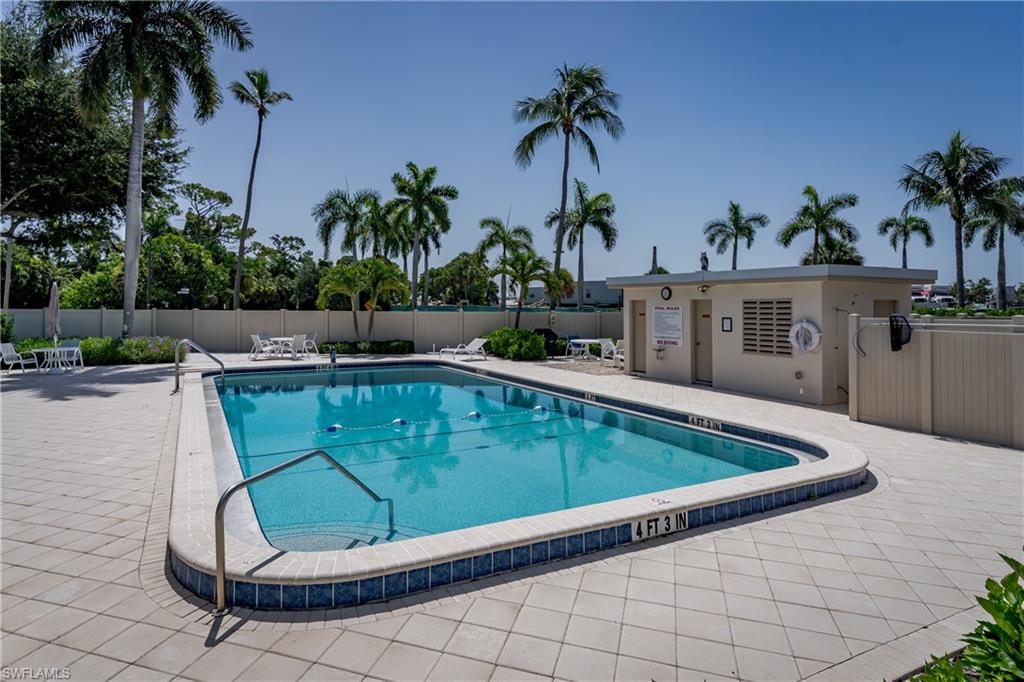 1100 Gulf Shore BLVD N 306