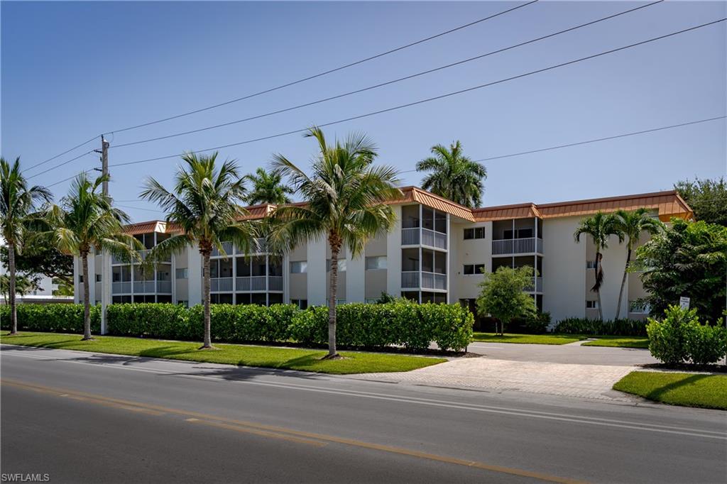 1100 Gulf Shore BLVD N 306