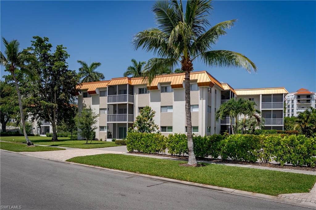 1100 Gulf Shore BLVD N 306