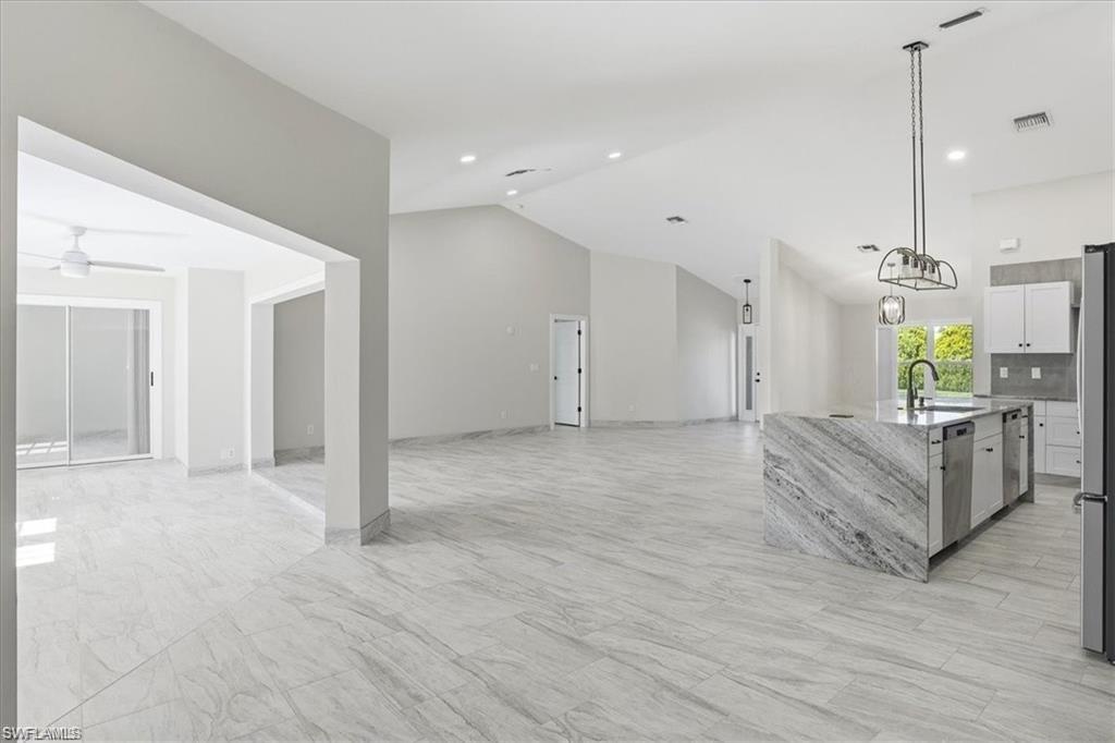 10225 Boca CIR