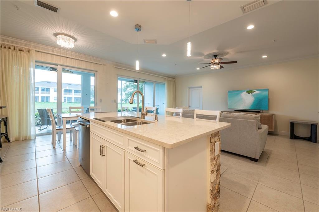 6954 Avalon CIR 702