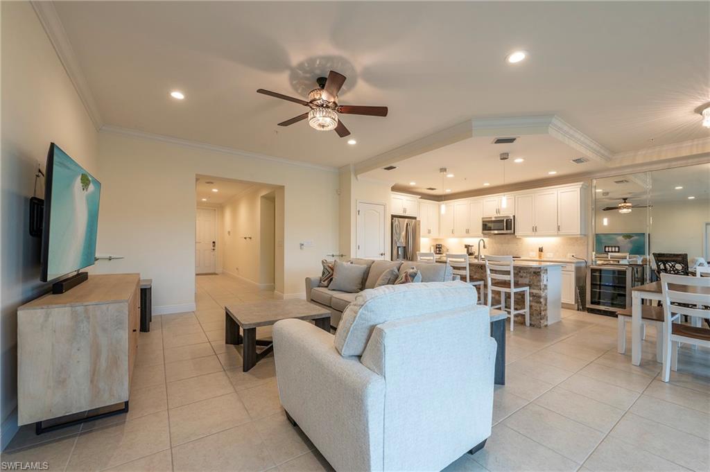 6954 Avalon CIR 702