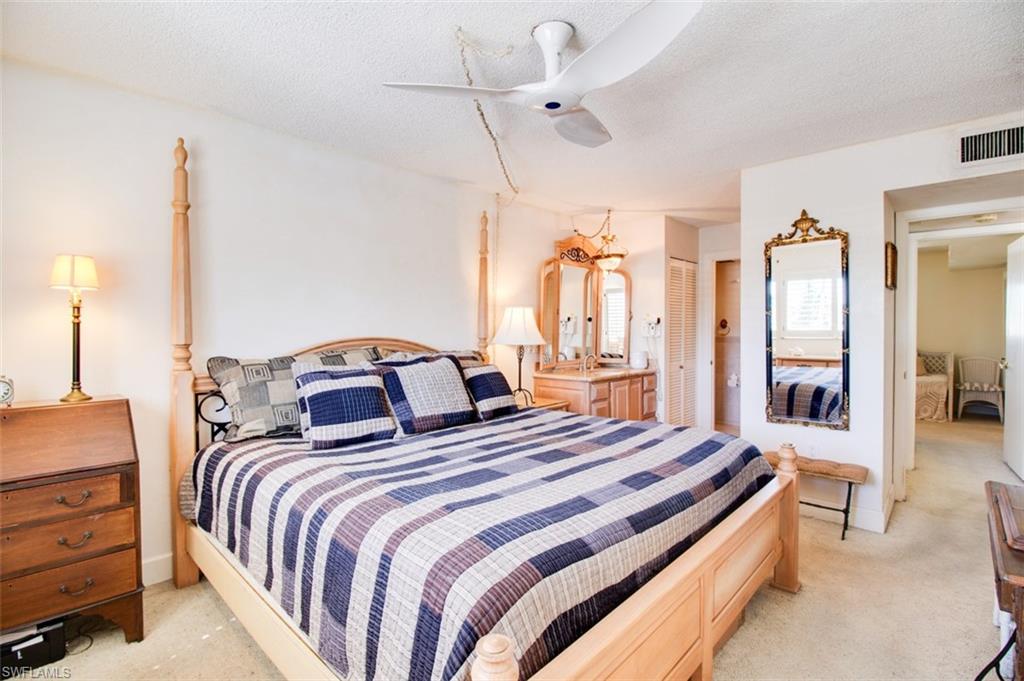 250 7th AVE S 305