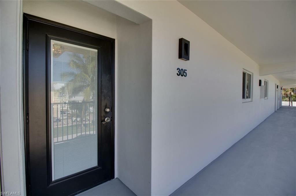 250 7th AVE S 305