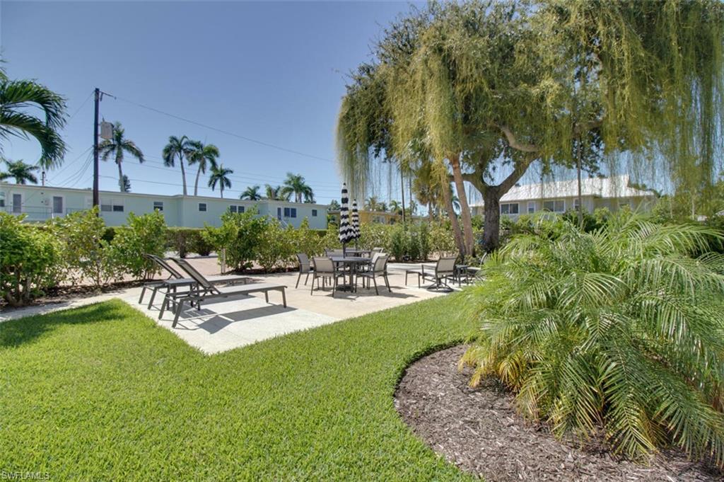 250 7th AVE S 305