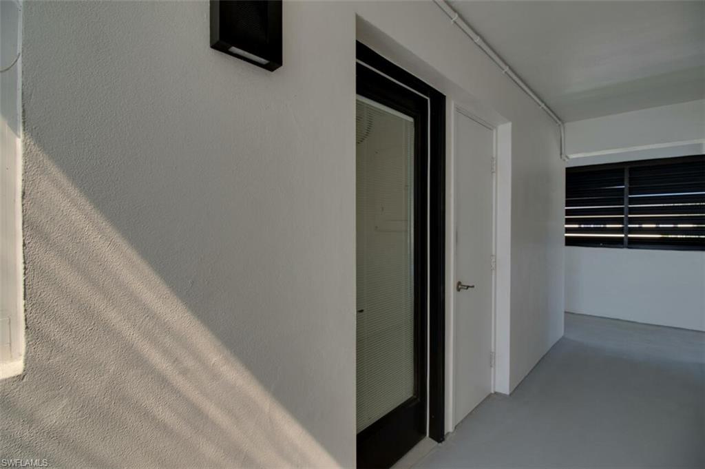 250 7th AVE S 305