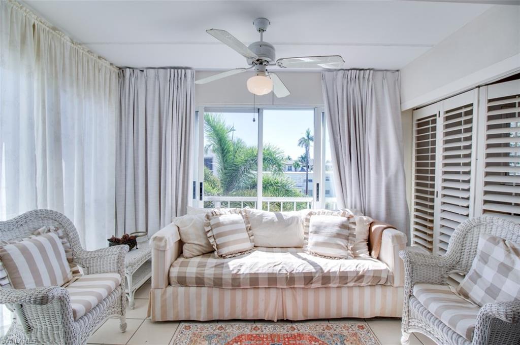 250 7th AVE S 305