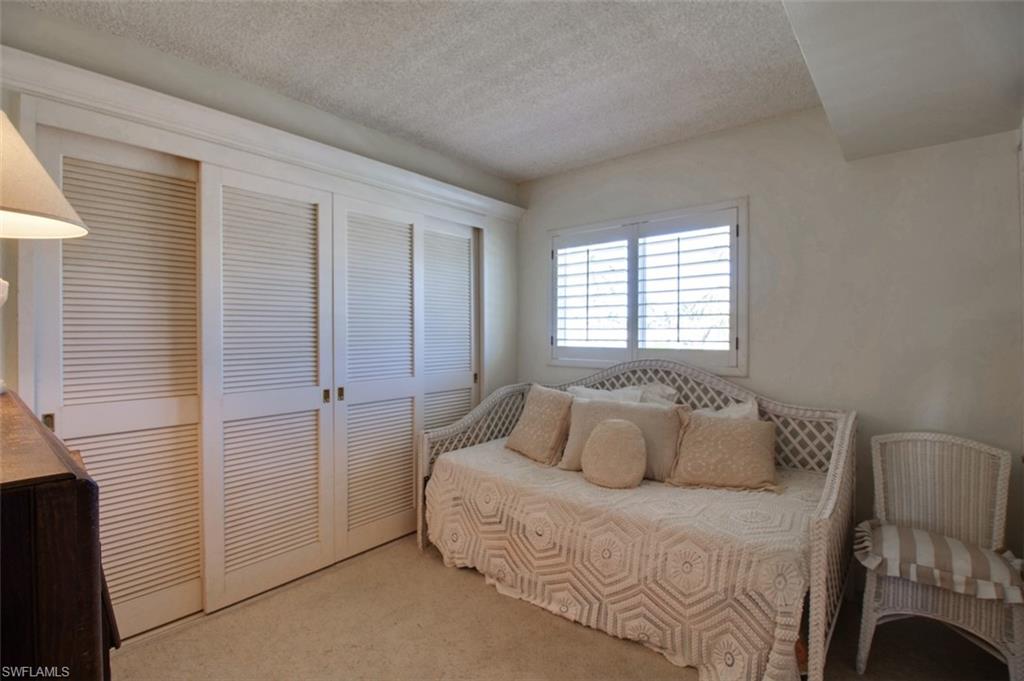 250 7th AVE S 305