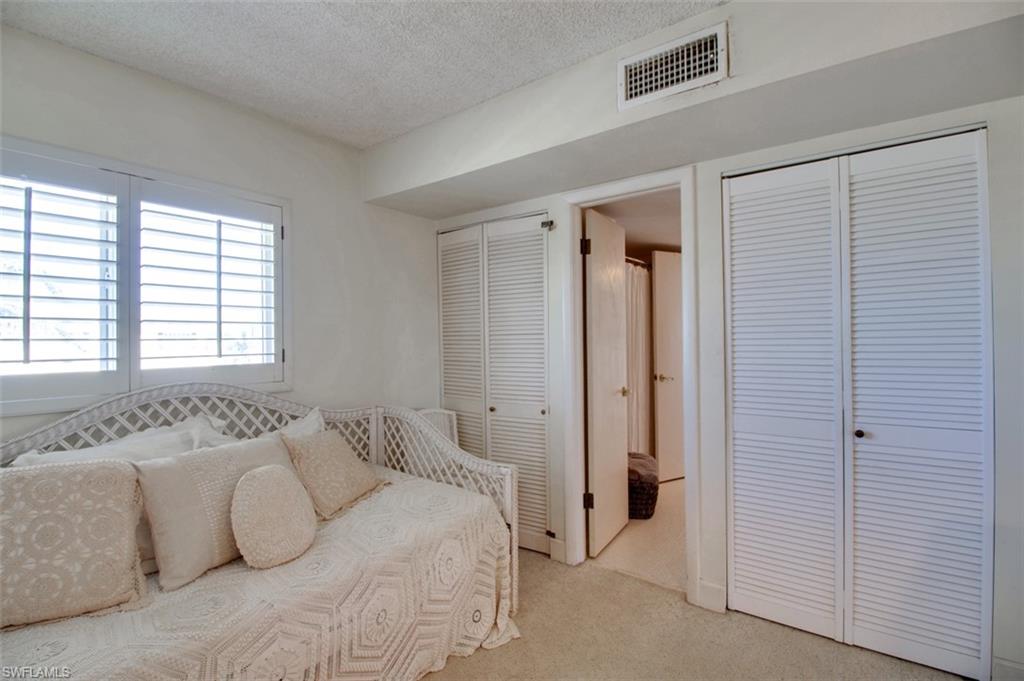 250 7th AVE S 305