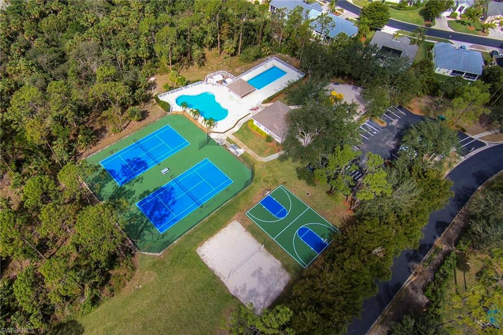 1032 Tivoli LN