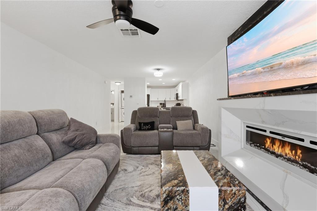 81 Emerald Woods DR M3