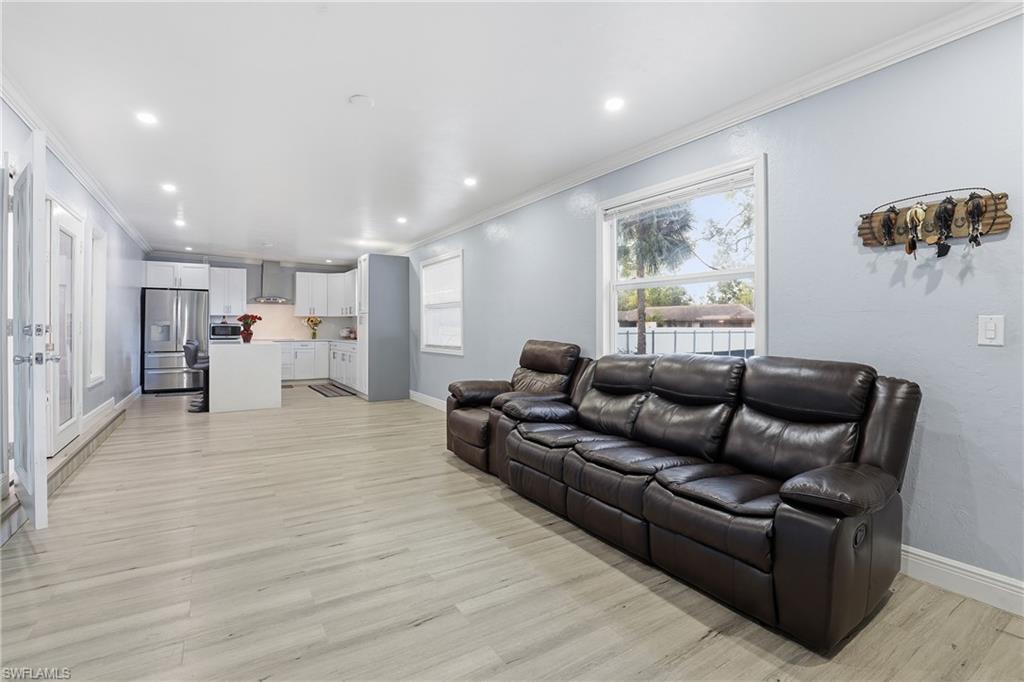 6005 Star Grass LN