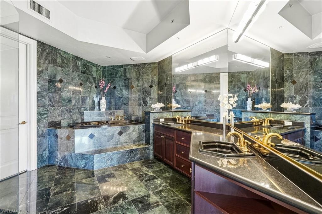4801 Island Pond CT 801