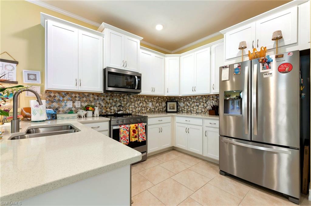 1113 Rolling Brook LN