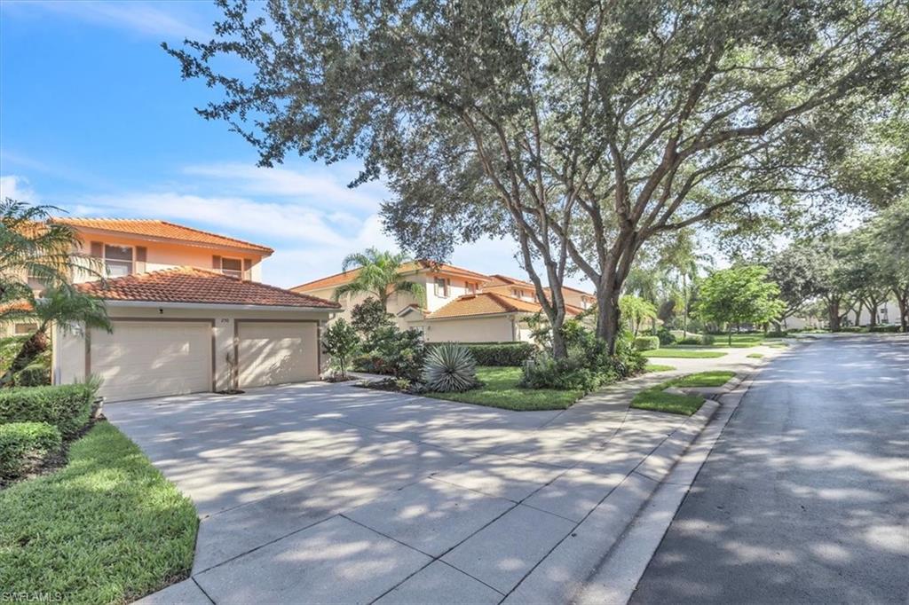 250 Robin Hood CIR 202