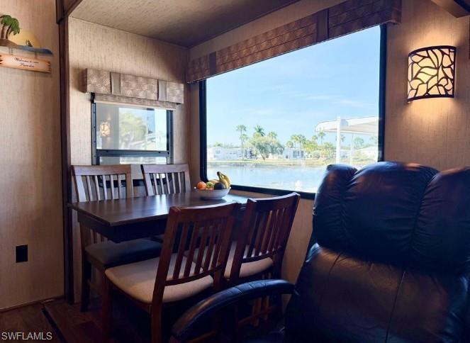 564 Cattleya Refuge 564