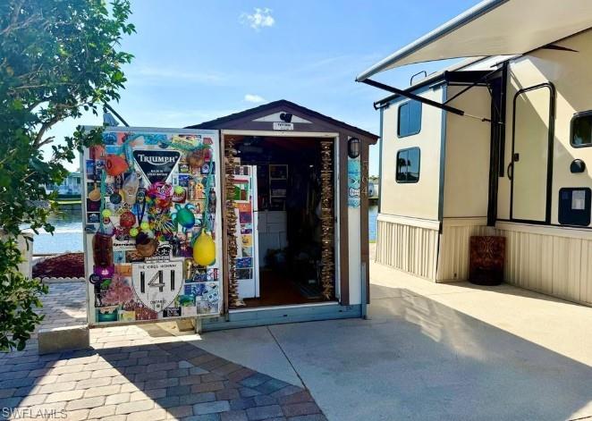 564 Cattleya Refuge 564