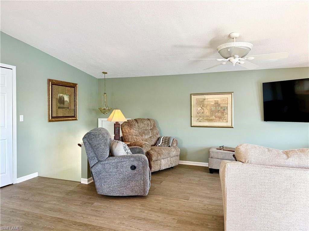 554 Cattleya Refuge 554