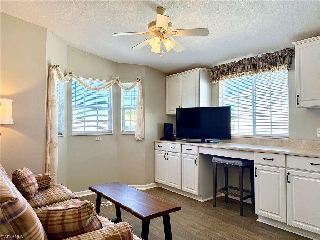 554 Cattleya Refuge 554