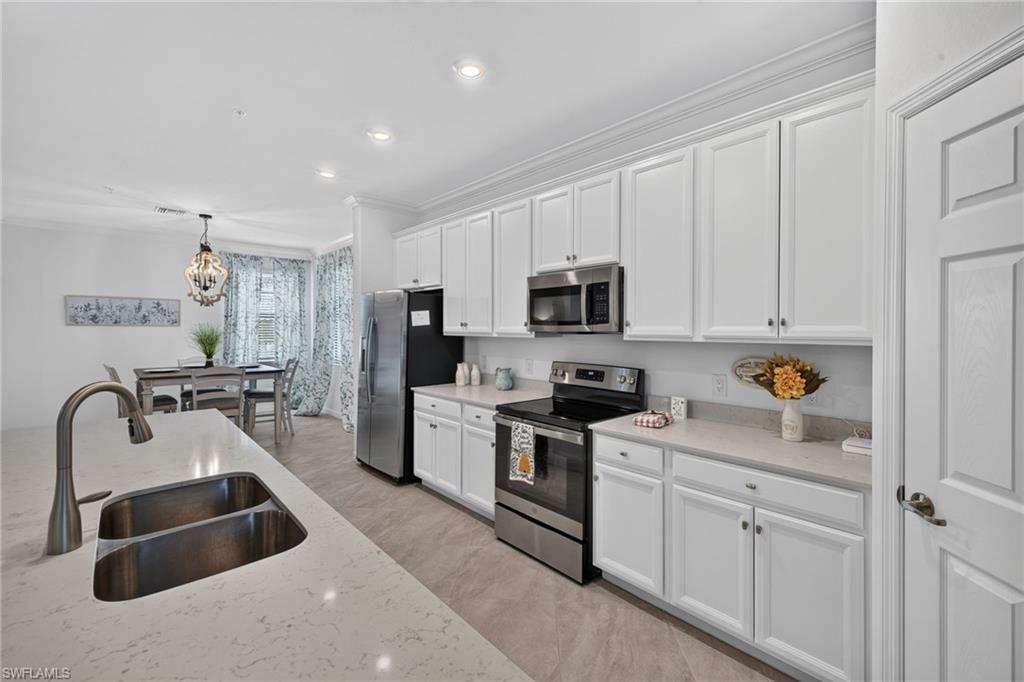 12015 Hawthorn Lake DR 201