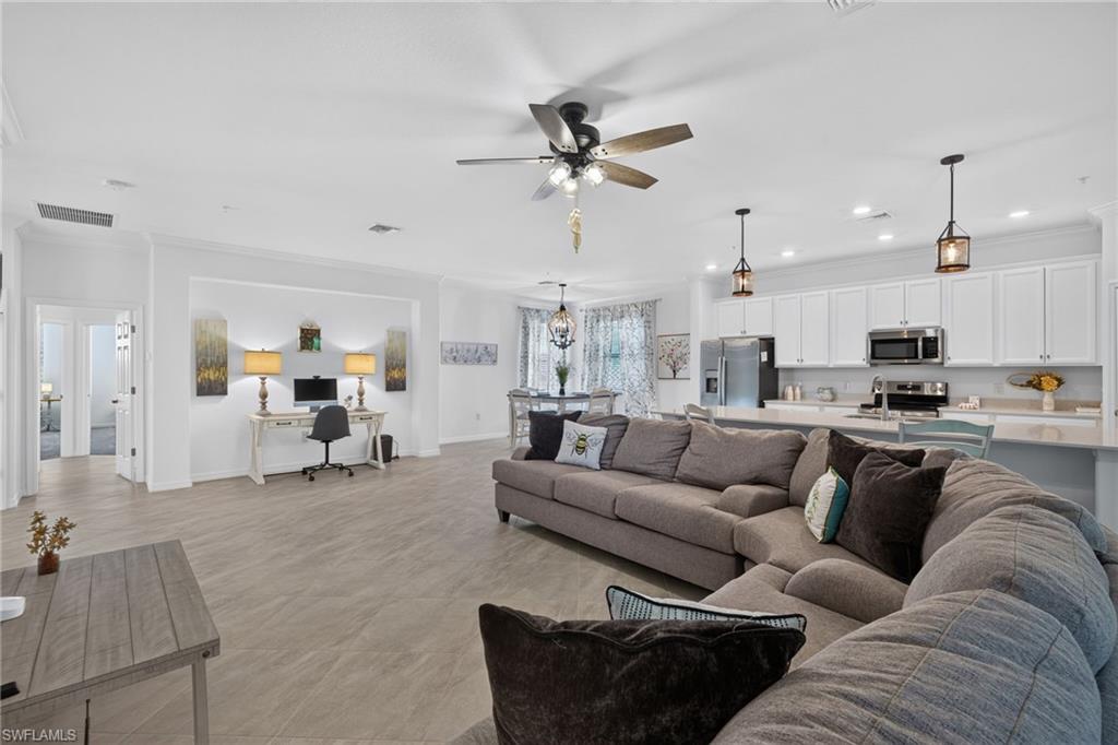 12015 Hawthorn Lake DR 201