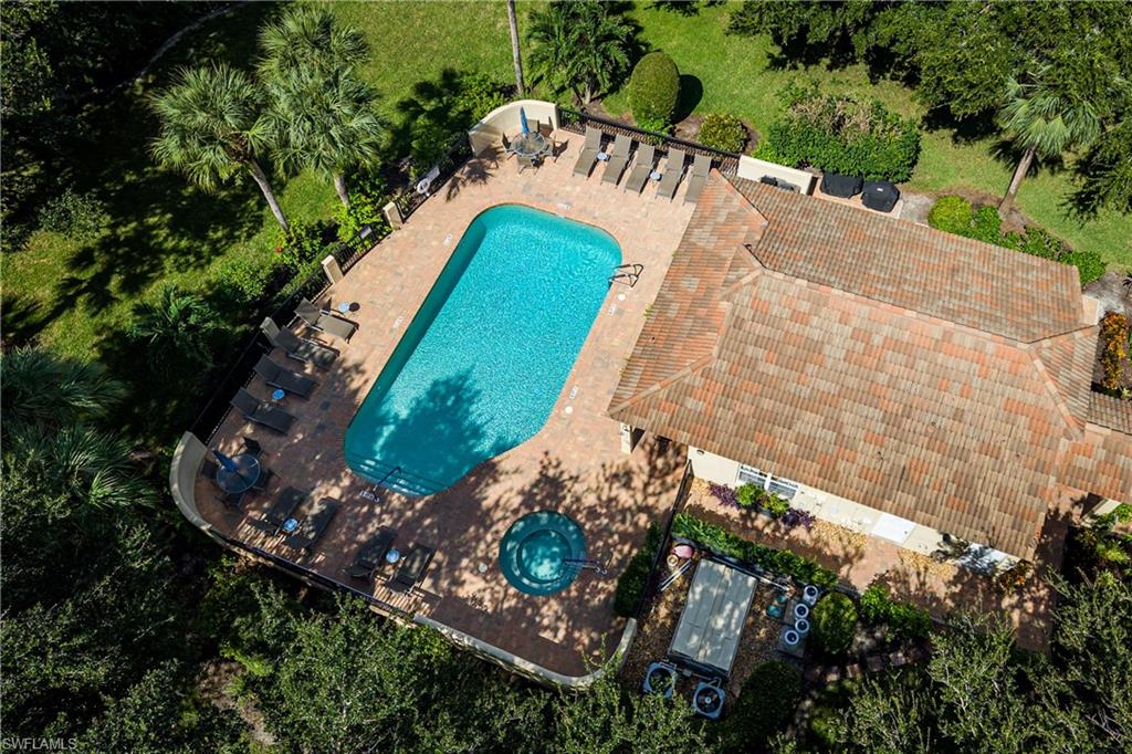 56 Silver Oaks CIR 202