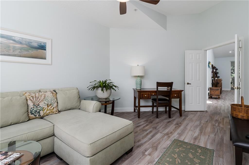 56 Silver Oaks CIR 202