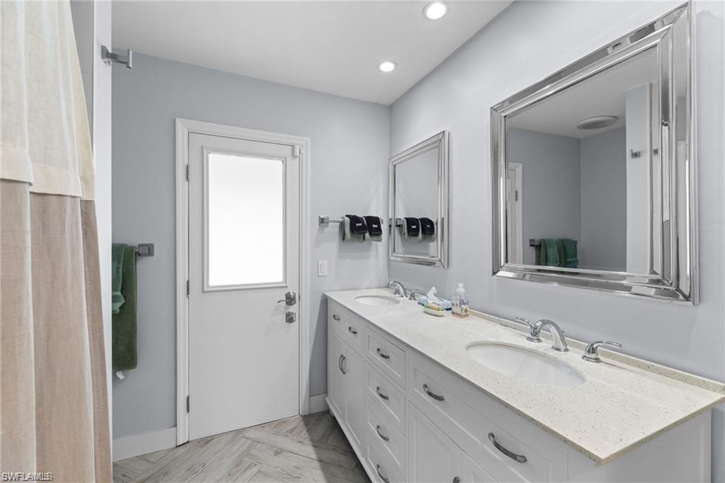2467 Pine Woods CIR 3