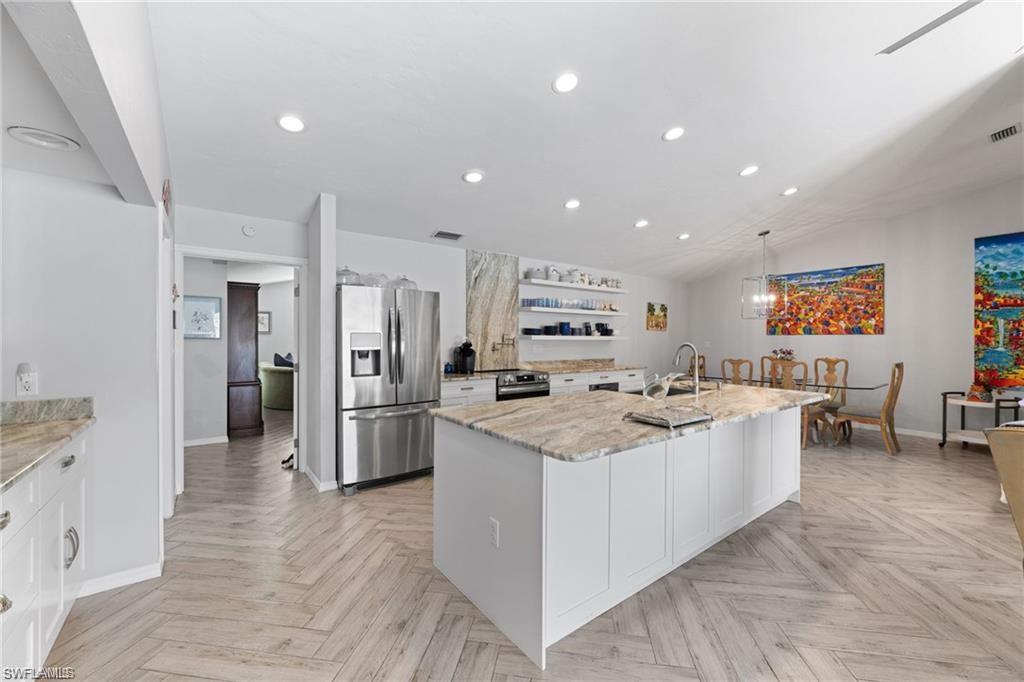 2467 Pine Woods CIR 3