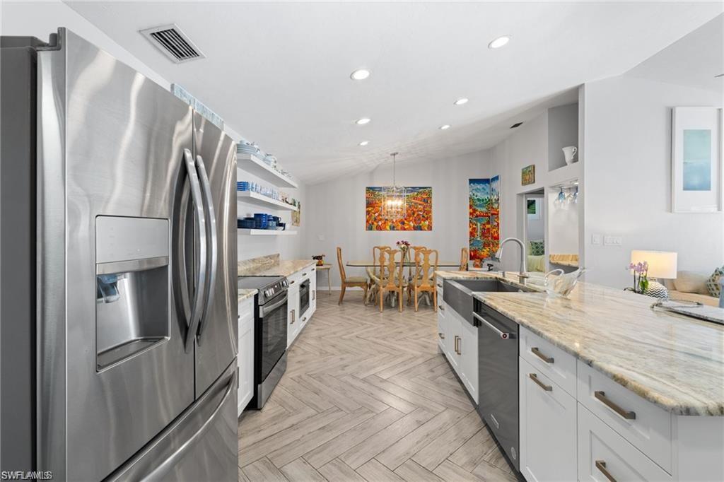 2467 Pine Woods CIR 3