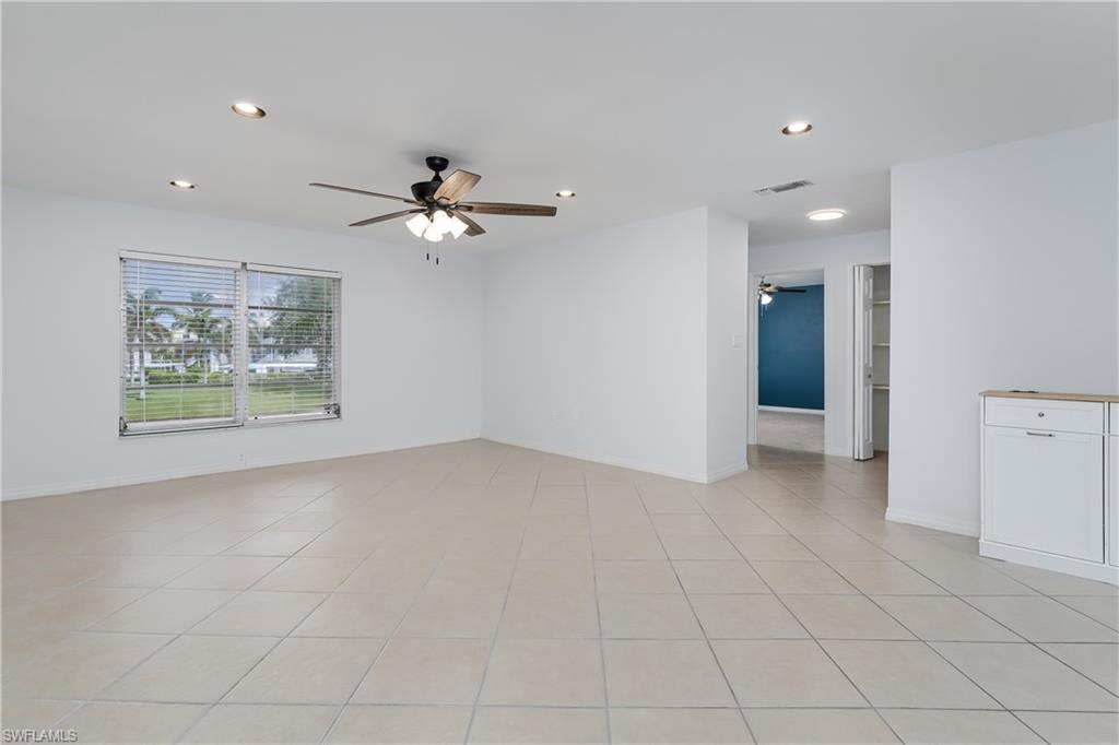 180 Cypress WAY E B212