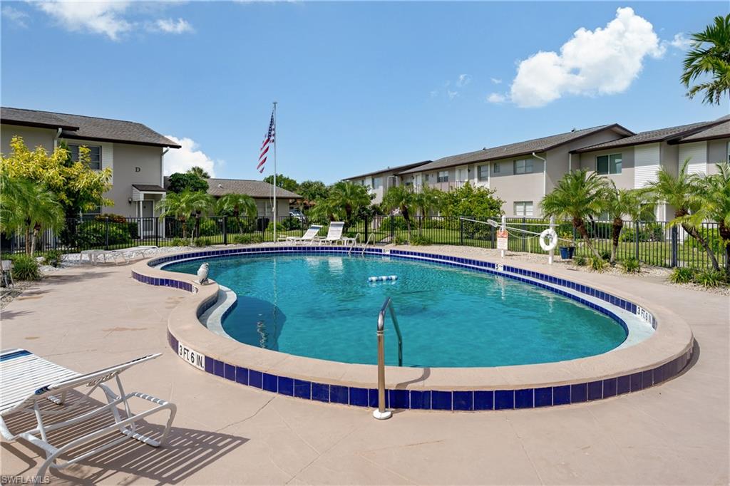 180 Cypress WAY E B212