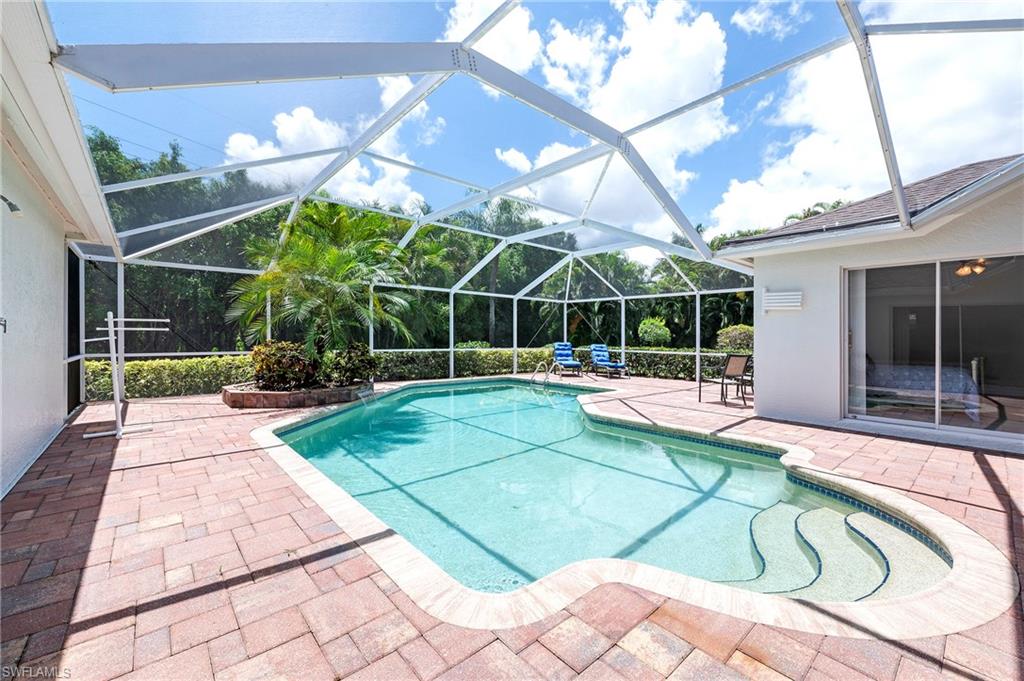 2050 Terrazzo LN
