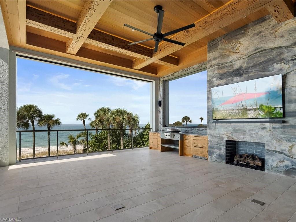 7409 Bay Colony DR
