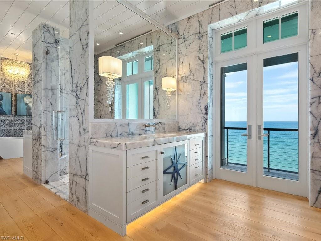 7409 Bay Colony DR