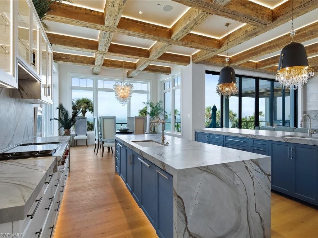 7409 Bay Colony DR
