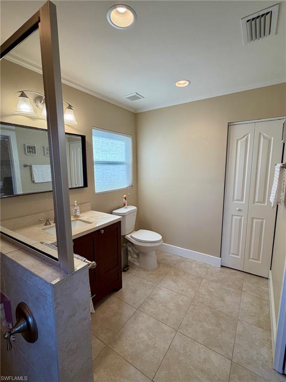 737 Mooring Line DR