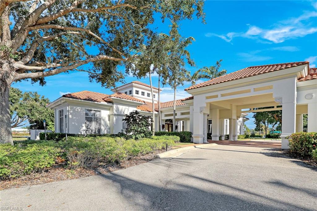 1011 Blue Hill Creek DR
