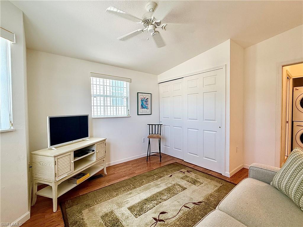 558 Cattleya Refuge 558
