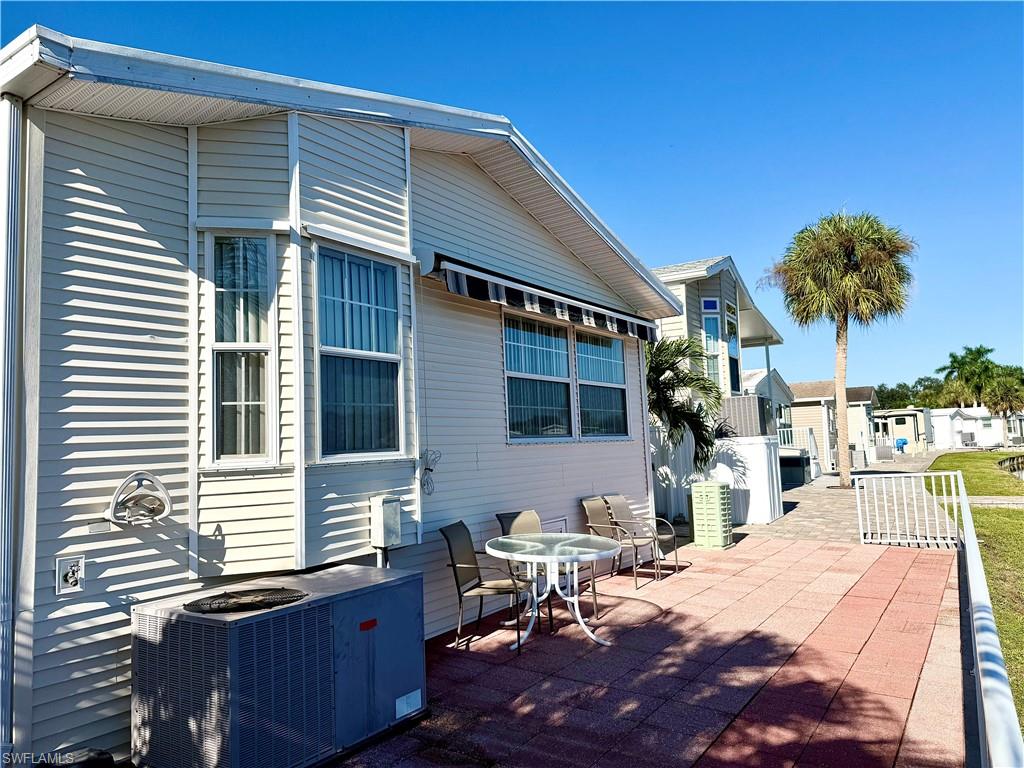 558 Cattleya Refuge 558