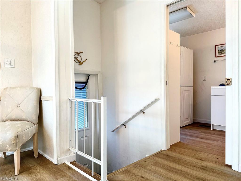 561 Cattleya Refuge 561