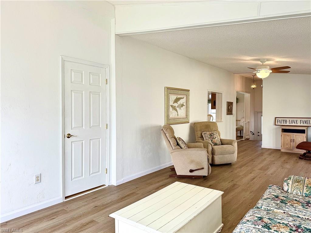 561 Cattleya Refuge 561