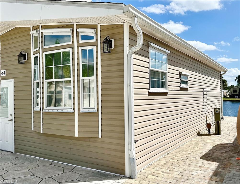561 Cattleya Refuge 561