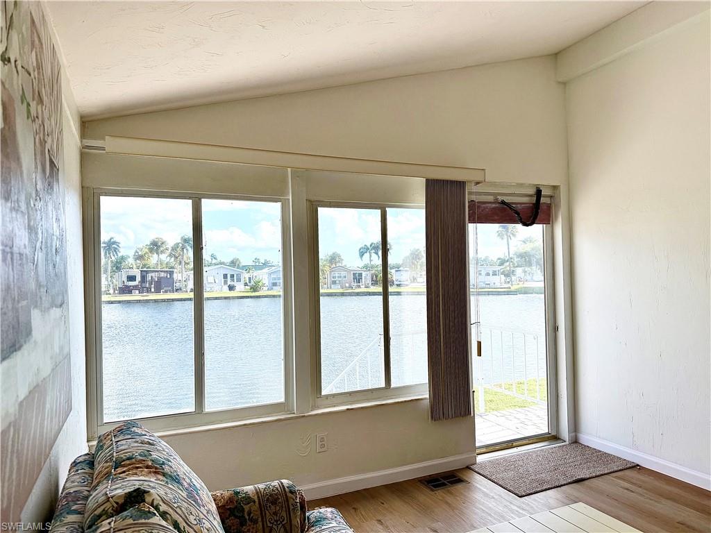 561 Cattleya Refuge 561