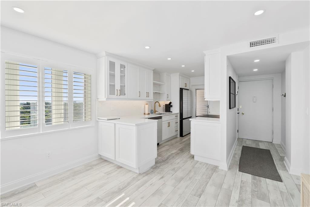 1300 Gulf Shore BLVD N 703
