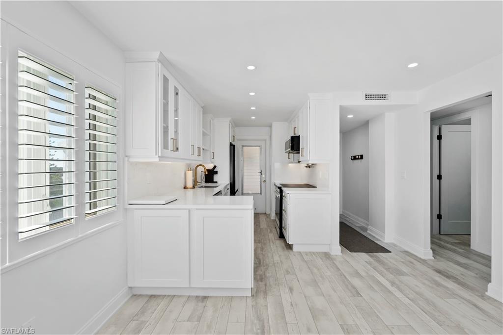 1300 Gulf Shore BLVD N 703